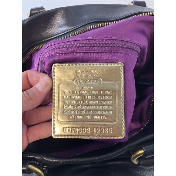 COACH 12935 LARGE SMOOTH BLACK LEATHER CROSSBODY BAG - Picture 15 of 16